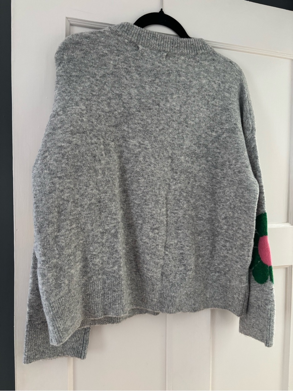 NATURAL LIFE Gray Crewneck Sweater with Multicolor Floral Motif - Picture 2 of 3